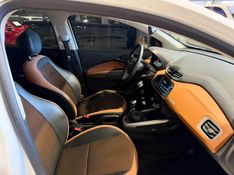 Chevrolet Onix 1.4 Active 2017/2018 SIM VEÍCULOS PORTO ALEGRE / Carros no Vale