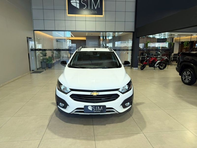 Chevrolet Onix 1.4 Active 2017/2018 SIM VEÍCULOS PORTO ALEGRE / Carros no Vale
