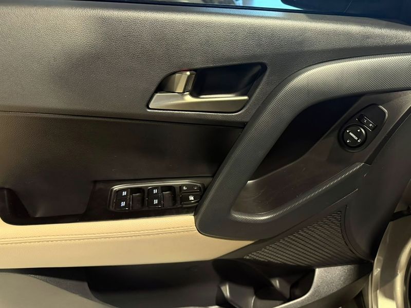 Hyundai Creta 16a Pulse 2018/2019 SIM VEÍCULOS PORTO ALEGRE / Carros no Vale