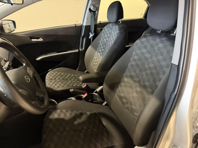Hyundai Hb20 1.6a Comf 2015/2016 SIM VEÍCULOS PORTO ALEGRE / Carros no Vale Hyundai Hb20 1.6a Comf 2015/2016 SIM VEÍCULOS PORTO ALEGRE / Carros no Vale