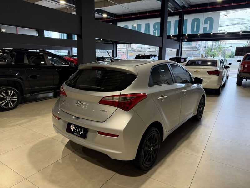 Hyundai Hb20 1.6a Comf 2015/2016 SIM VEÍCULOS PORTO ALEGRE / Carros no Vale Hyundai Hb20 1.6a Comf 2015/2016 SIM VEÍCULOS PORTO ALEGRE / Carros no Vale