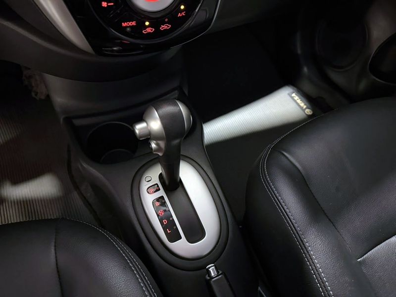 Nissan Versa 1.6 Sl Cvt 16v 2019/2020 SIM VEÍCULOS PORTO ALEGRE / Carros no Vale