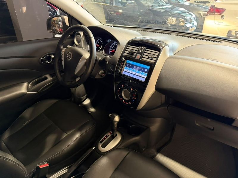 Nissan Versa 1.6 Sl Cvt 16v 2019/2020 SIM VEÍCULOS PORTO ALEGRE / Carros no Vale