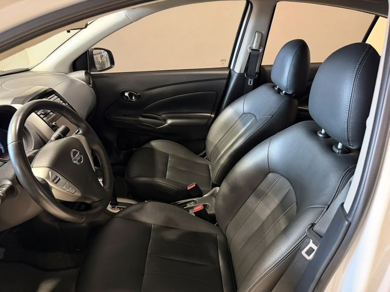 Nissan Versa 1.6 Sl Cvt 16v 2019/2020 SIM VEÍCULOS PORTO ALEGRE / Carros no Vale