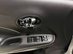 Nissan Versa 1.6 Sl Cvt 16v 2019/2020 SIM VEÍCULOS PORTO ALEGRE / Carros no Vale