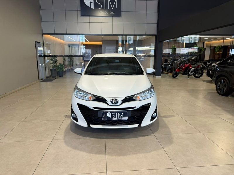 Toyota Yaris 1.5 16v Xs Connect Multidrive 2020/2020 SIM VEÍCULOS PORTO ALEGRE / Carros no Vale