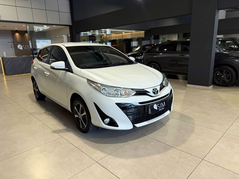 Toyota Yaris 1.5 16v Xs Connect Multidrive 2020/2020 SIM VEÍCULOS PORTO ALEGRE / Carros no Vale