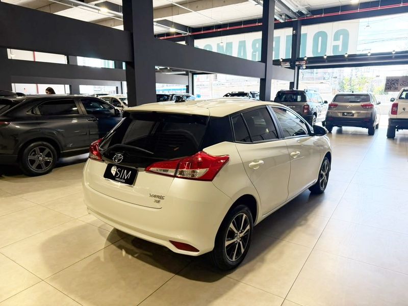 Toyota Yaris 1.5 16v Xs Connect Multidrive 2020/2020 SIM VEÍCULOS PORTO ALEGRE / Carros no Vale