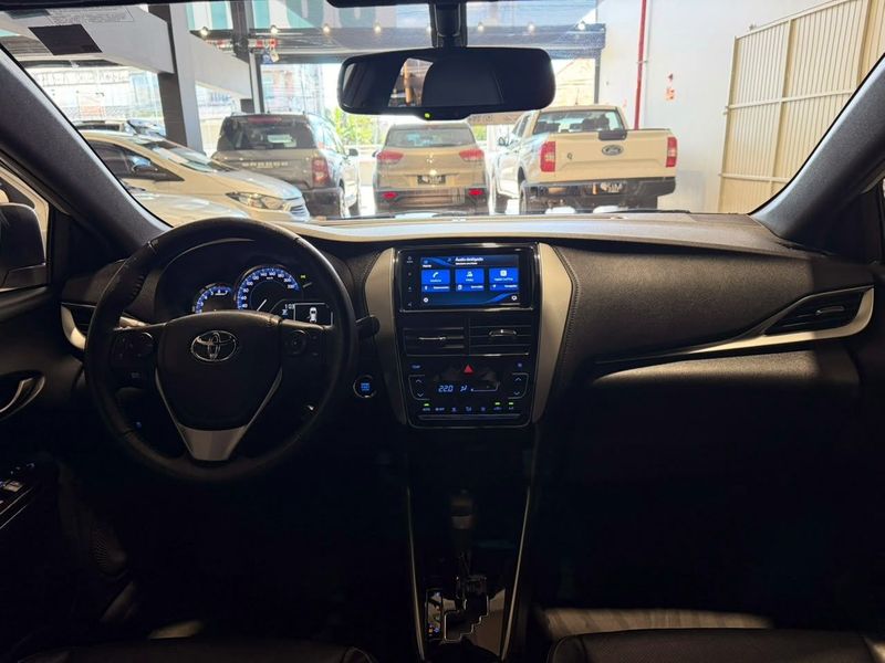 Toyota Yaris 1.5 16v Xs Connect Multidrive 2020/2020 SIM VEÍCULOS PORTO ALEGRE / Carros no Vale