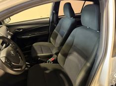 Toyota Yaris Hb Xl 13 2018/2019 SIM VEÍCULOS PORTO ALEGRE / Carros no Vale