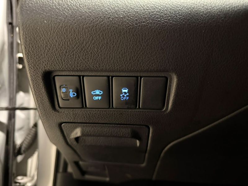 Toyota Yaris Hb Xl 13 2018/2019 SIM VEÍCULOS PORTO ALEGRE / Carros no Vale