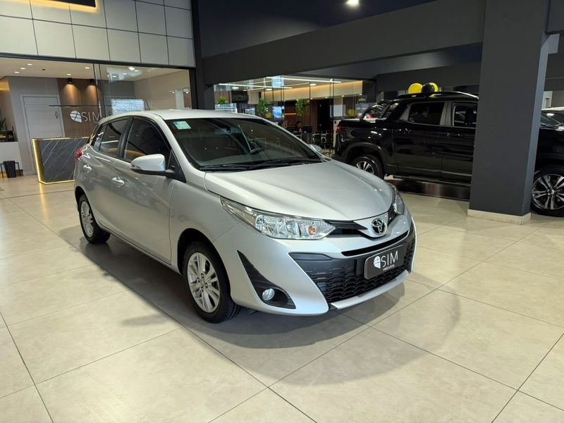 Toyota Yaris Hb Xl 13 2018/2019 SIM VEÍCULOS PORTO ALEGRE / Carros no Vale
