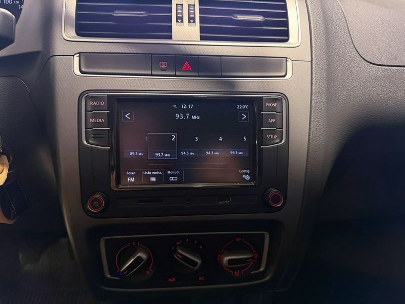 Volkswagen Fox Connect 1.6 8v 2020/2021 SIM VEÍCULOS PORTO ALEGRE / Carros no Vale Volkswagen Fox Connect 1.6 8v 2020/2021 SIM VEÍCULOS PORTO ALEGRE / Carros no Vale