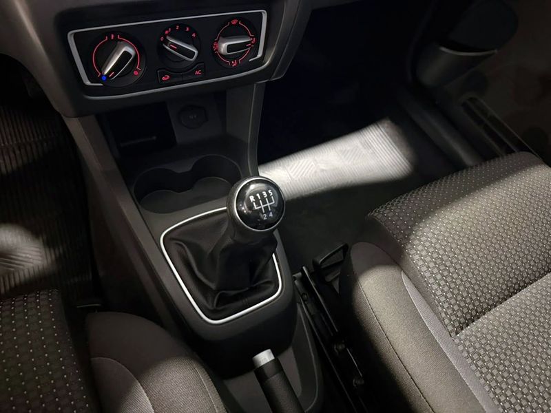 Volkswagen Fox Connect 1.6 8v 2020/2021 SIM VEÍCULOS PORTO ALEGRE / Carros no Vale Volkswagen Fox Connect 1.6 8v 2020/2021 SIM VEÍCULOS PORTO ALEGRE / Carros no Vale