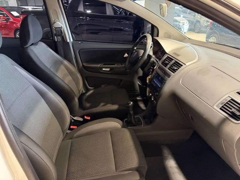 Volkswagen Fox Connect 1.6 8v 2020/2021 SIM VEÍCULOS PORTO ALEGRE / Carros no Vale Volkswagen Fox Connect 1.6 8v 2020/2021 SIM VEÍCULOS PORTO ALEGRE / Carros no Vale