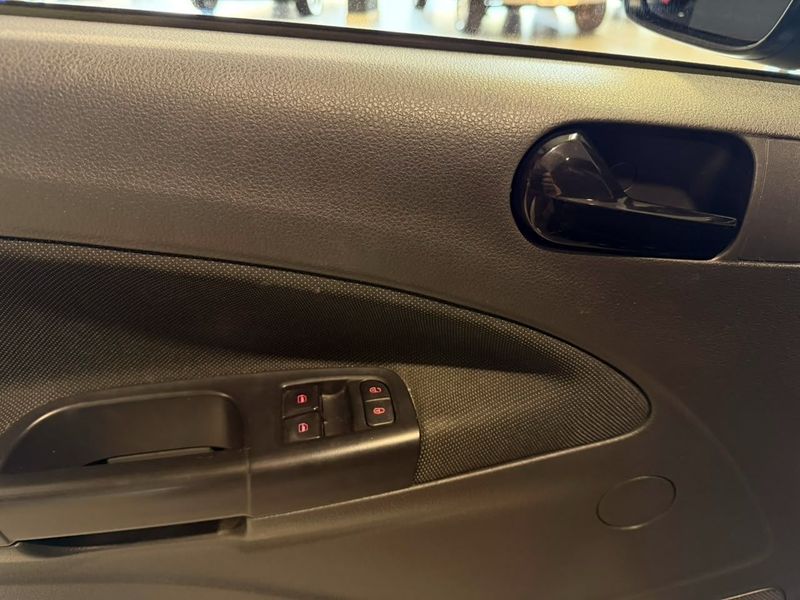Volkswagen Gol 1.0 12v 2021/2022 SIM VEÍCULOS PORTO ALEGRE / Carros no Vale Volkswagen Gol 1.0 12v 2021/2022 SIM VEÍCULOS PORTO ALEGRE / Carros no Vale
