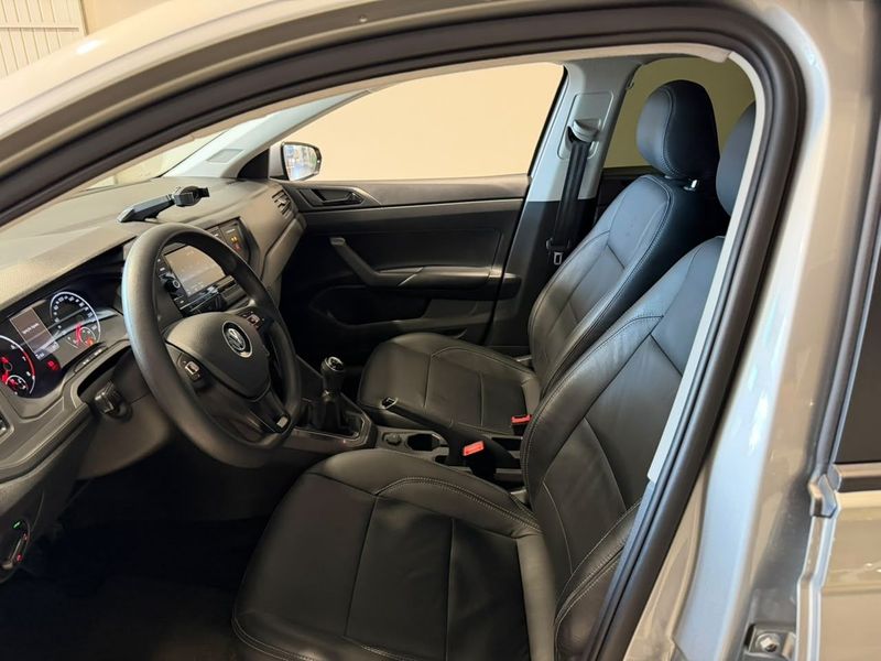 Volkswagen Polo 1.6 Msi Total 2019/2020 SIM VEÍCULOS PORTO ALEGRE / Carros no Vale