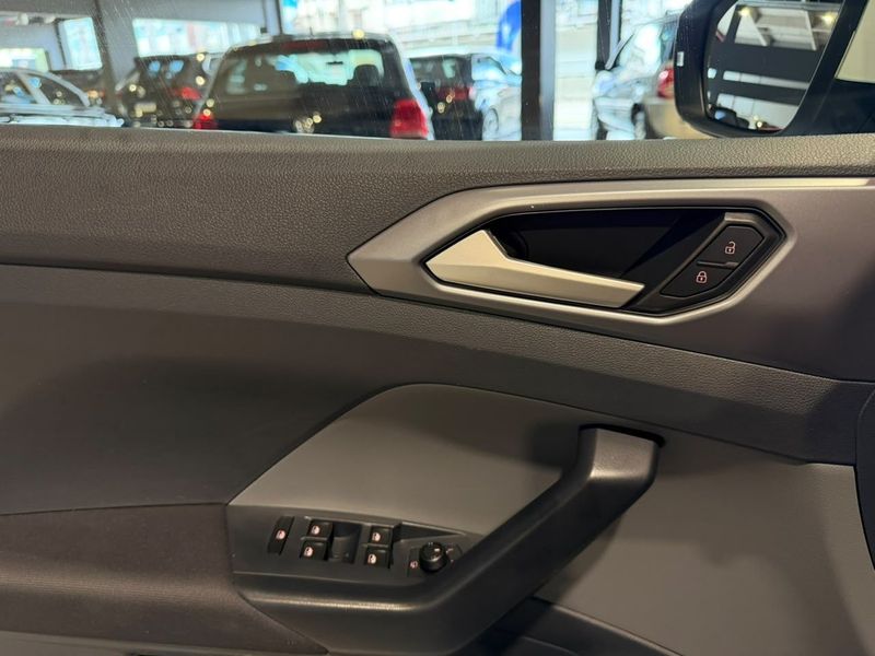 Volkswagen T-cross Comfortline 1.0 Tsi 2019/2020 SIM VEÍCULOS PORTO ALEGRE / Carros no Vale Volkswagen T-cross Comfortline 1.0 Tsi 2019/2020 SIM VEÍCULOS PORTO ALEGRE / Carros no Vale