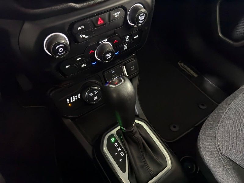JEEP RENEGADE 2.0 16V MOAB 4X4 TURBO 2021/2021 SUL SERRA MOTORS CAXIAS DO SUL / Carros no Vale
