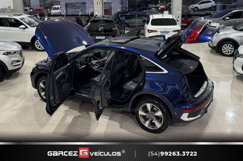 AUDI Q5 2.0 SPORTBACK S-LINE QUATTRO 2021/2022 GARCEZ VEÍCULOS BENTO GONÇALVES / Carros no Vale AUDI Q5 2.0 SPORTBACK S-LINE QUATTRO 2021/2022 GARCEZ VEÍCULOS BENTO GONÇALVES / Carros no Vale