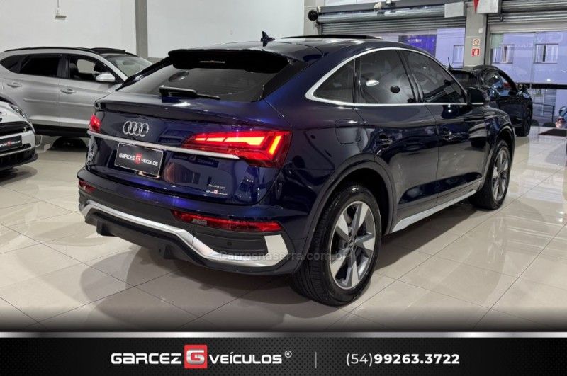 AUDI Q5 2.0 SPORTBACK S-LINE QUATTRO 2021/2022 GARCEZ VEÍCULOS BENTO GONÇALVES / Carros no Vale AUDI Q5 2.0 SPORTBACK S-LINE QUATTRO 2021/2022 GARCEZ VEÍCULOS BENTO GONÇALVES / Carros no Vale