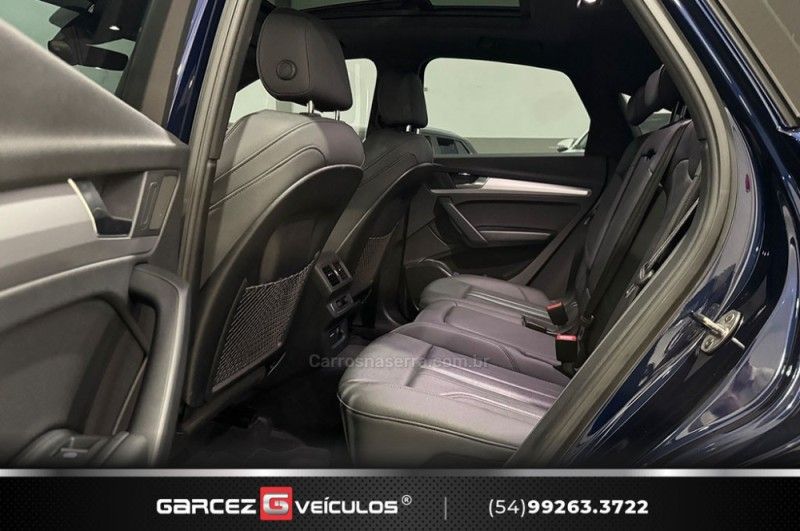 AUDI Q5 2.0 SPORTBACK S-LINE QUATTRO 2021/2022 GARCEZ VEÍCULOS BENTO GONÇALVES / Carros no Vale AUDI Q5 2.0 SPORTBACK S-LINE QUATTRO 2021/2022 GARCEZ VEÍCULOS BENTO GONÇALVES / Carros no Vale