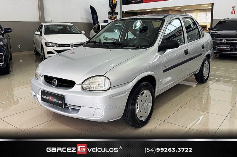 CHEVROLET CORSA 1.0 MPFI CLASSIC SEDAN 8V 2005/2005 GARCEZ VEÍCULOS BENTO GONÇALVES / Carros no Vale