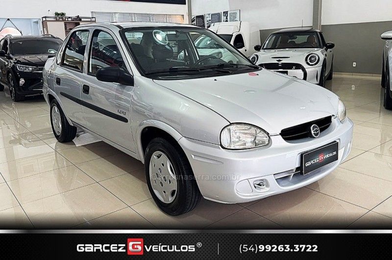 CHEVROLET CORSA 1.0 MPFI CLASSIC SEDAN 8V 2005/2005 GARCEZ VEÍCULOS BENTO GONÇALVES / Carros no Vale