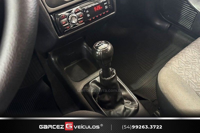 CHEVROLET CORSA 1.0 MPFI CLASSIC SEDAN 8V 2005/2005 GARCEZ VEÍCULOS BENTO GONÇALVES / Carros no Vale