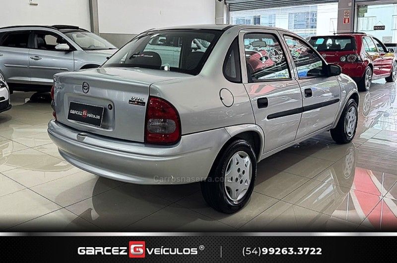 CHEVROLET CORSA 1.0 MPFI CLASSIC SEDAN 8V 2005/2005 GARCEZ VEÍCULOS BENTO GONÇALVES / Carros no Vale