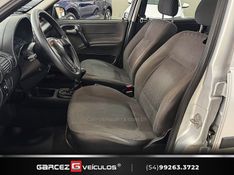 CHEVROLET CORSA 1.0 MPFI CLASSIC SEDAN 8V 2005/2005 GARCEZ VEÍCULOS BENTO GONÇALVES / Carros no Vale