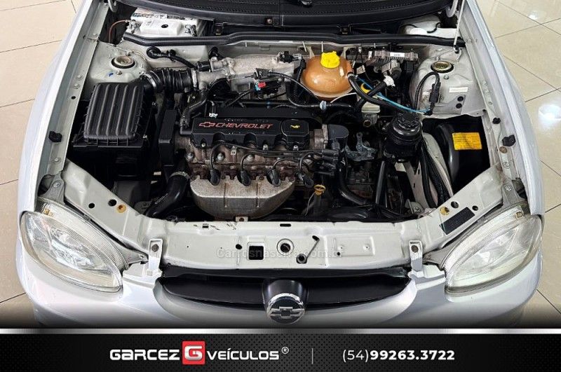 CHEVROLET CORSA 1.0 MPFI CLASSIC SEDAN 8V 2005/2005 GARCEZ VEÍCULOS BENTO GONÇALVES / Carros no Vale