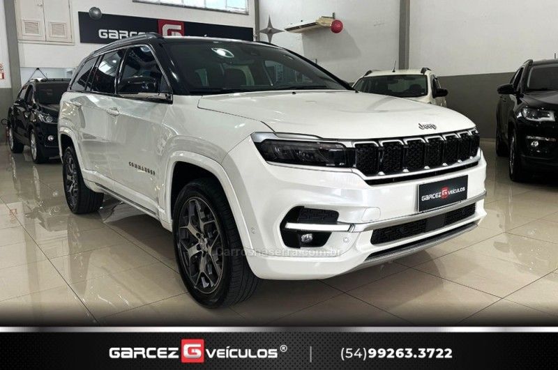JEEP COMMANDER 2.0 OVERLAND TD380 4X4 TURBO 2021/2022 GARCEZ VEÍCULOS BENTO GONÇALVES / Carros no Vale
