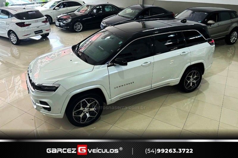 JEEP COMMANDER 2.0 OVERLAND TD380 4X4 TURBO 2021/2022 GARCEZ VEÍCULOS BENTO GONÇALVES / Carros no Vale