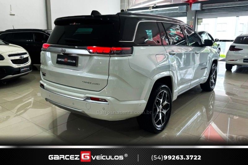 JEEP COMMANDER 2.0 OVERLAND TD380 4X4 TURBO 2021/2022 GARCEZ VEÍCULOS BENTO GONÇALVES / Carros no Vale