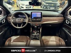 JEEP COMMANDER 2.0 OVERLAND TD380 4X4 TURBO 2021/2022 GARCEZ VEÍCULOS BENTO GONÇALVES / Carros no Vale