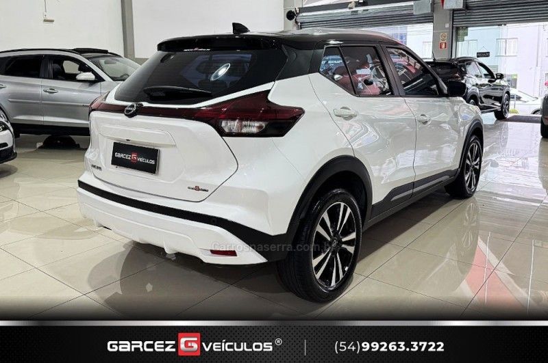 NISSAN KICKS 1.6 EXCLUSIVE 16V 2022/2023 GARCEZ VEÍCULOS BENTO GONÇALVES / Carros no Vale
