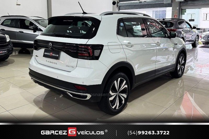 VOLKSWAGEN T-CROSS 1.4 HIGHLINE TSI 16V 2023/2024 GARCEZ VEÍCULOS BENTO GONÇALVES / Carros no Vale