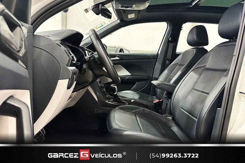 VOLKSWAGEN T-CROSS 1.4 HIGHLINE TSI 16V 2023/2024 GARCEZ VEÍCULOS BENTO GONÇALVES / Carros no Vale