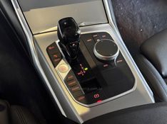 BMW 320I 2.0 MODERN 16V TURBO 2019/2020 GRIFFCAR MULTIMARCAS DOIS IRMÃOS / Carros no Vale