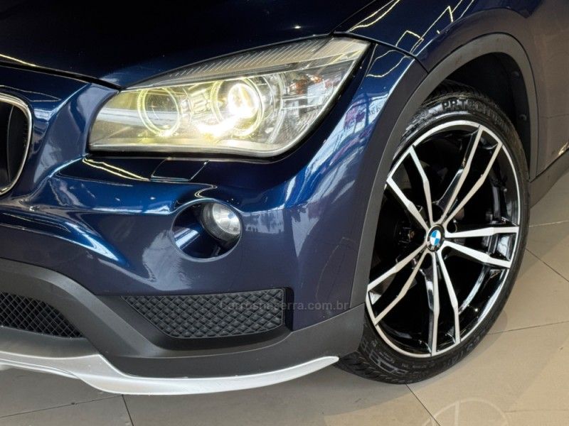 BMW X1 2.0 SDRIVE20I GP PLUS 16V TURBO 2015/2015 GRIFFCAR MULTIMARCAS DOIS IRMÃOS / Carros no Vale BMW X1 2.0 SDRIVE20I GP PLUS 16V TURBO 2015/2015 GRIFFCAR MULTIMARCAS DOIS IRMÃOS / Carros no Vale