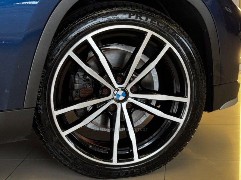 BMW X1 2.0 SDRIVE20I GP PLUS 16V TURBO 2015/2015 GRIFFCAR MULTIMARCAS DOIS IRMÃOS / Carros no Vale BMW X1 2.0 SDRIVE20I GP PLUS 16V TURBO 2015/2015 GRIFFCAR MULTIMARCAS DOIS IRMÃOS / Carros no Vale