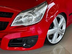 CHEVROLET MONTANA 1.4 MPFI LS CS 8V 2013/2014 GRIFFCAR MULTIMARCAS DOIS IRMÃOS / Carros no Vale