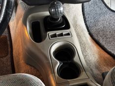 CHEVROLET S10 4.3 SFI DLX 4X2 CE V6 12V 1996/1997 GRIFFCAR MULTIMARCAS DOIS IRMÃOS / Carros no Vale