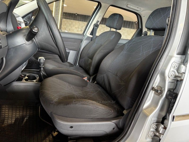 FIAT PALIO 1.4 MPI ELX 8V 2009/2010 GRIFFCAR MULTIMARCAS DOIS IRMÃOS / Carros no Vale FIAT PALIO 1.4 MPI ELX 8V 2009/2010 GRIFFCAR MULTIMARCAS DOIS IRMÃOS / Carros no Vale