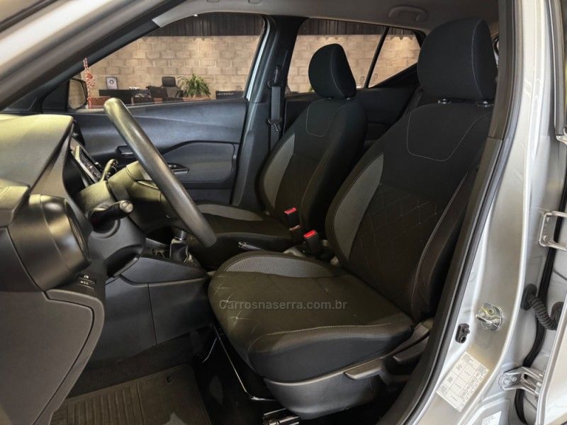 NISSAN KICKS 1.6 16V S 2019/2020 GRIFFCAR MULTIMARCAS DOIS IRMÃOS / Carros no Vale NISSAN KICKS 1.6 16V S 2019/2020 GRIFFCAR MULTIMARCAS DOIS IRMÃOS / Carros no Vale