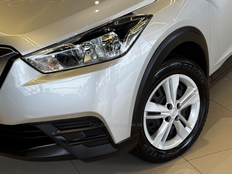 NISSAN KICKS 1.6 16V S 2019/2020 GRIFFCAR MULTIMARCAS DOIS IRMÃOS / Carros no Vale NISSAN KICKS 1.6 16V S 2019/2020 GRIFFCAR MULTIMARCAS DOIS IRMÃOS / Carros no Vale