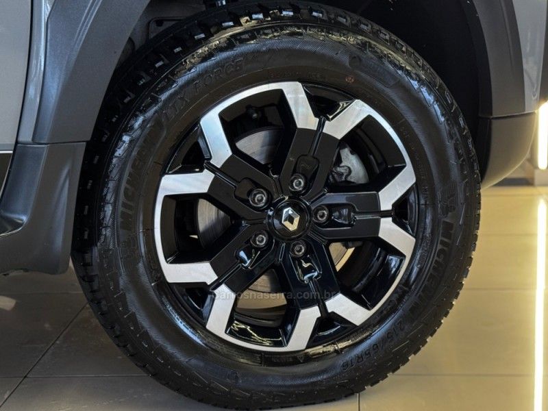RENAULT DUSTER OROCH 1.3 TCE OUTSIDER 2023/2024 GRIFFCAR MULTIMARCAS DOIS IRMÃOS / Carros no Vale
