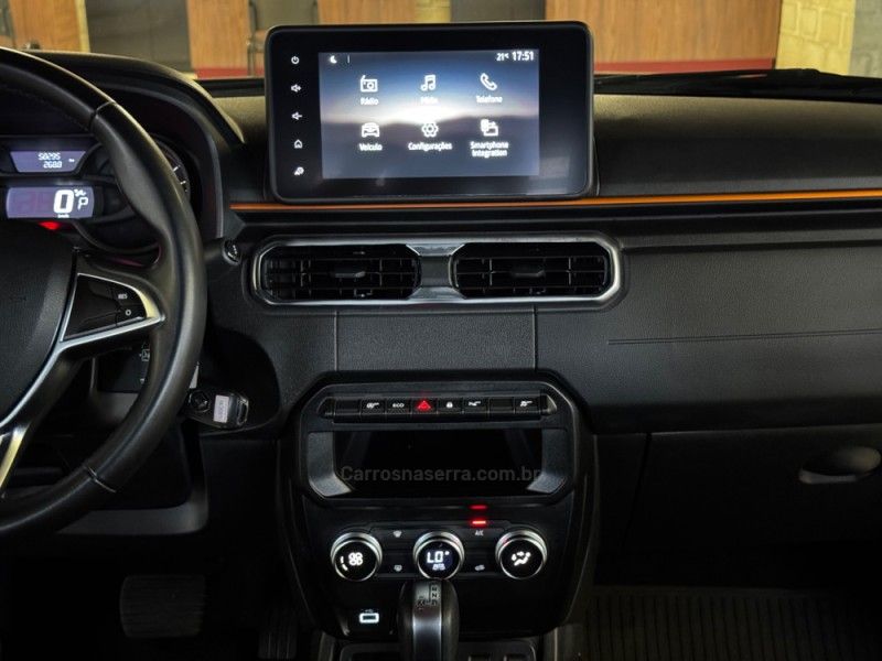 RENAULT DUSTER OROCH 1.3 TCE OUTSIDER 2023/2024 GRIFFCAR MULTIMARCAS DOIS IRMÃOS / Carros no Vale