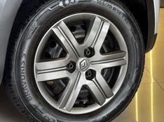 RENAULT KWID 1.0 12V SCE ZEN 2021/2022 GRIFFCAR MULTIMARCAS DOIS IRMÃOS / Carros no Vale